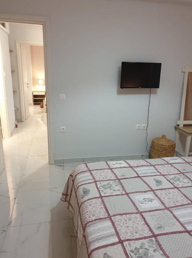Eytyhias Yard Apartments In Poros Πόρος Εξωτερικό φωτογραφία
