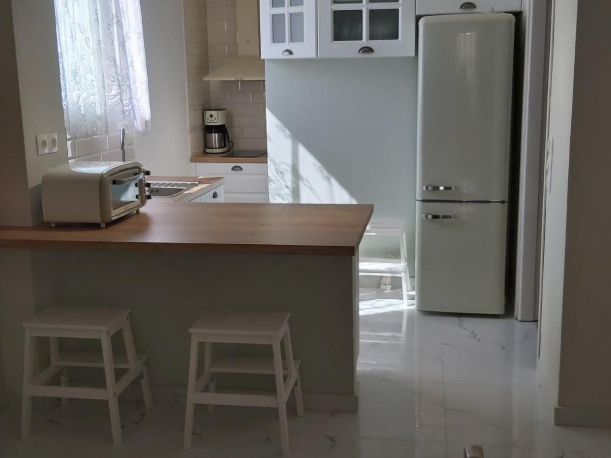 Eytyhias Yard Apartments In Poros Πόρος Εξωτερικό φωτογραφία